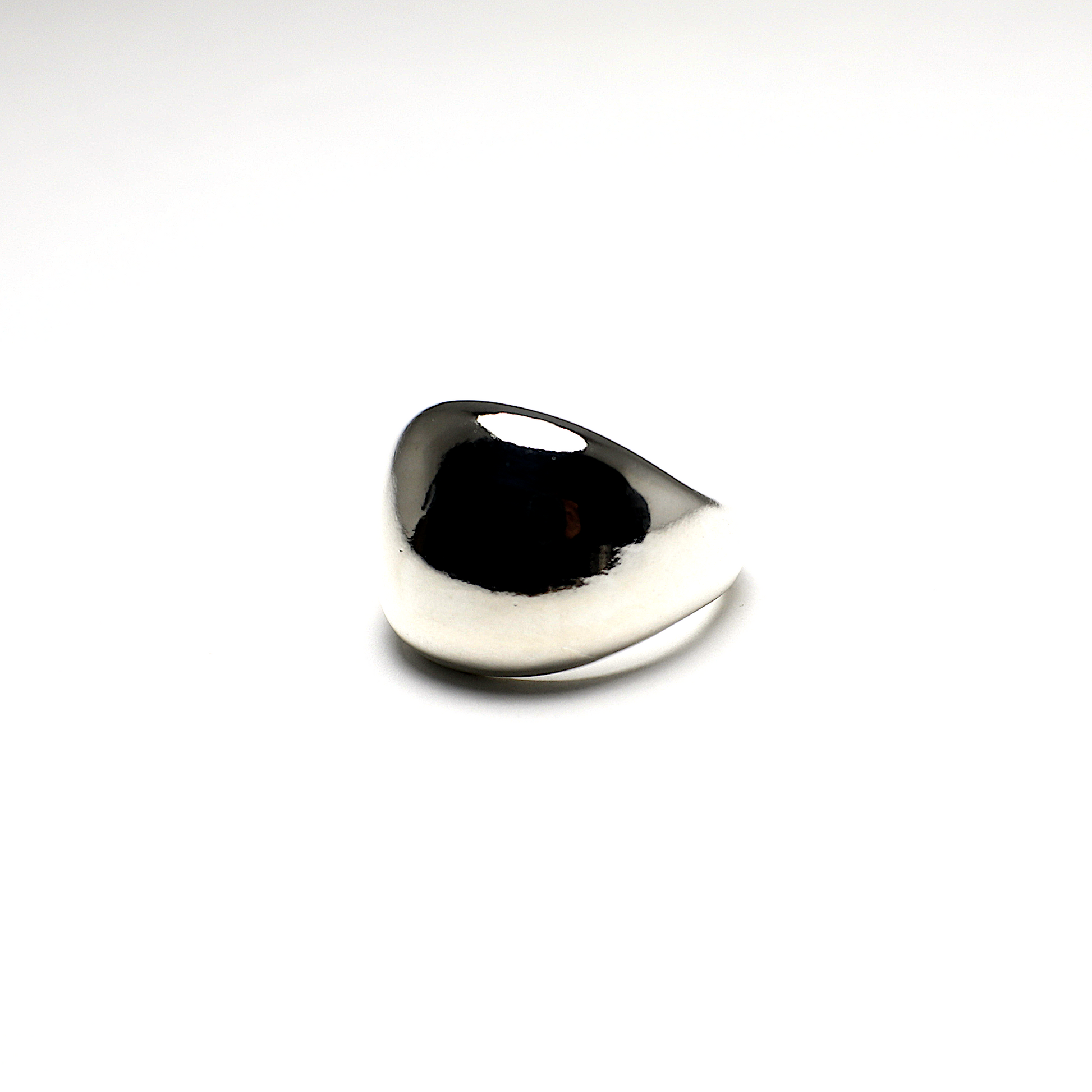 990 грн - Срібна дута каблучка 10 Crystals. Відправка у день замовлення. monopay. Нова Пошта, Укрпошта. 