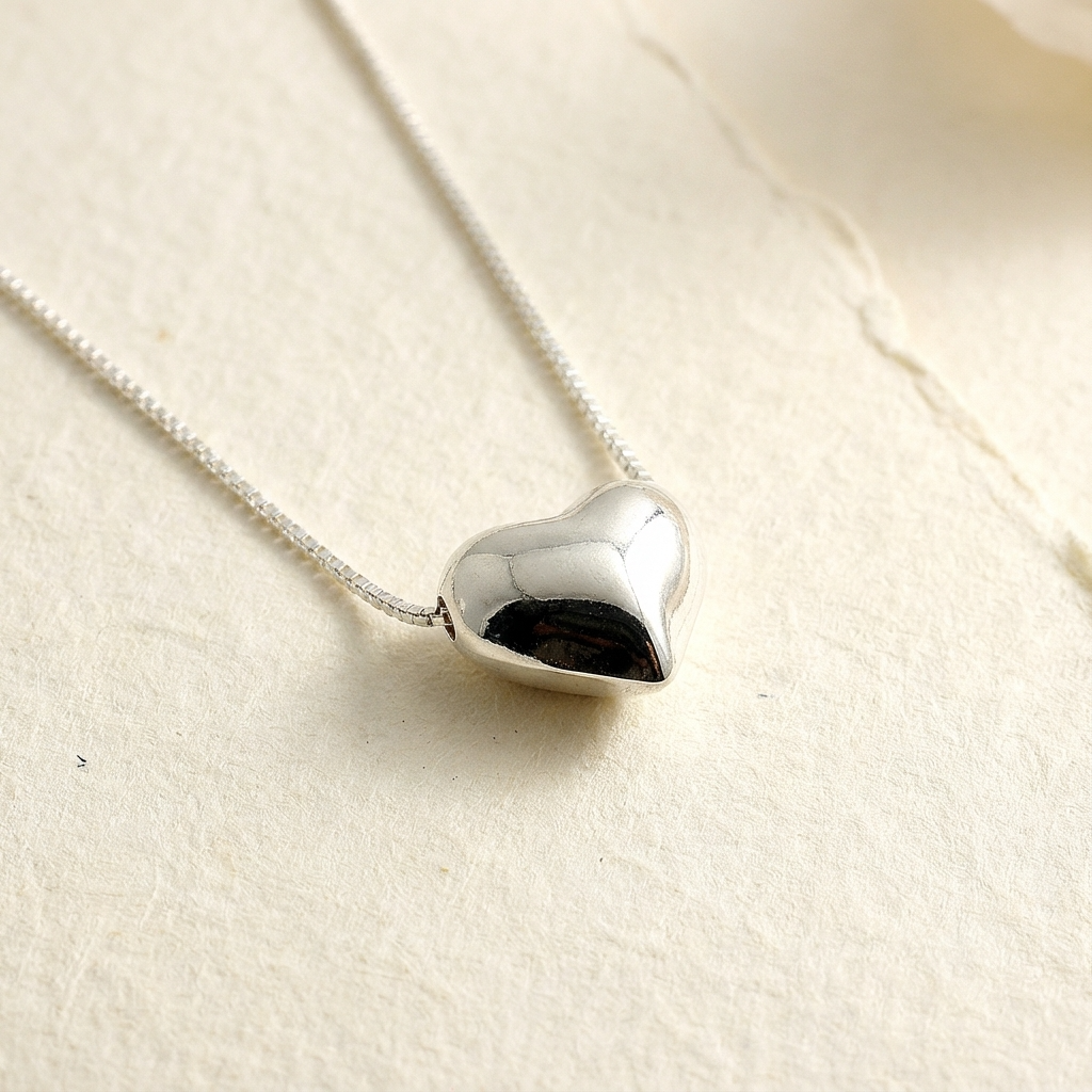Срібний кулон у формі серця зі срібла 925 — намисто ЛЮБОВ
