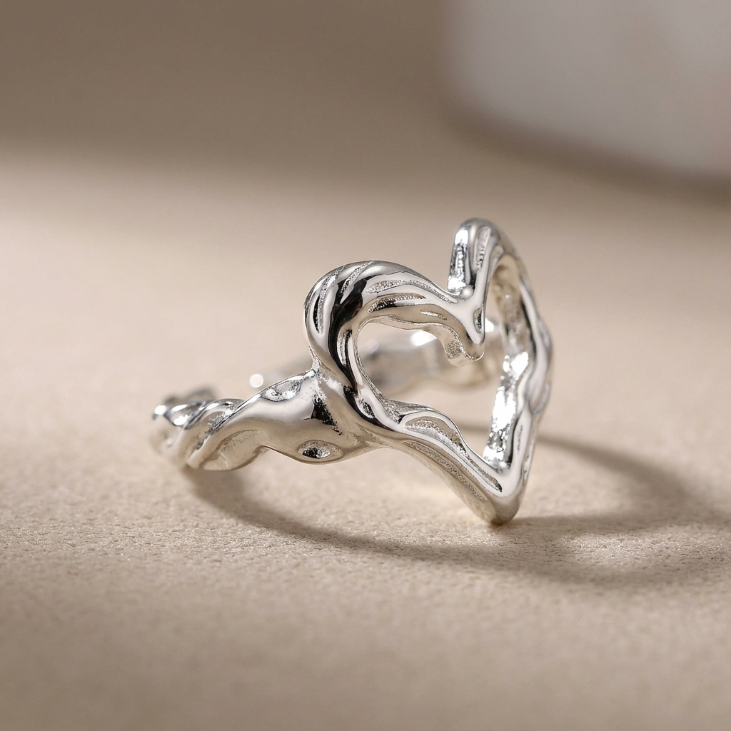 Срібна колечко з сердечком 925 проби ХЕЙЛІ — 10 Crystals срібне колечко з сердечком