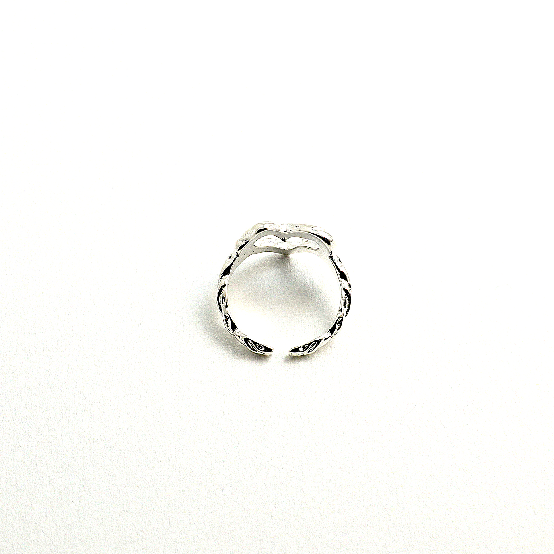 990 грн - Срібна каблучка 10 Crystals - В наявності. Відправка у день замовлення. monopay. Нова Пошта, Укрпошта. Доставка Київ, Львів, Дніпро - вся Україна.