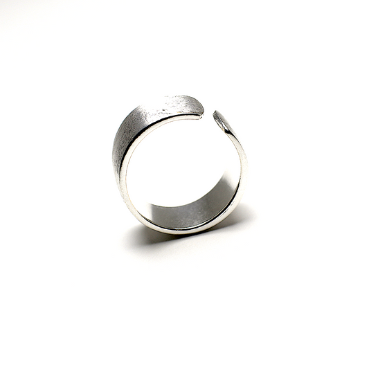 Silver 925 band ring top view