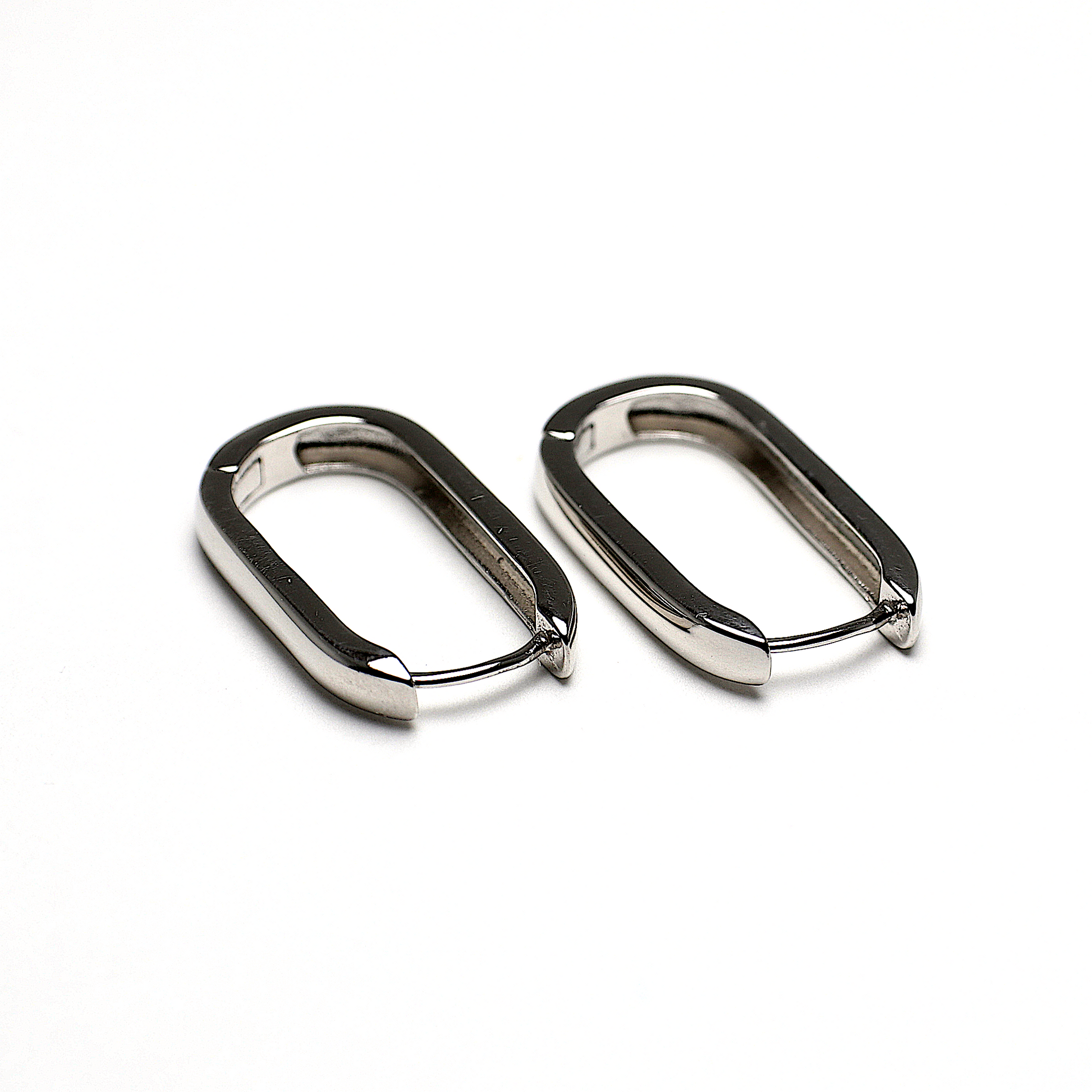 990 грн - Серьги из серебра в Харькове 10 Crystals - Киів, Дніпро - В наявності. Відправка у день замовлення. monopay. Нова Пошта, Укрпошта. Доставка Одеса, Львів - вся Україна.