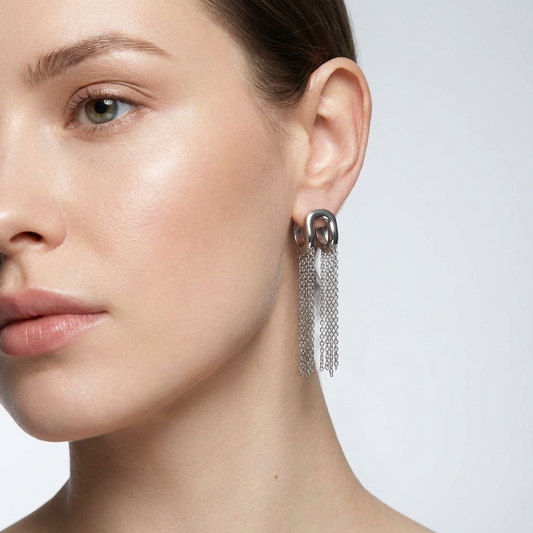 Срібні сережки з рухомими ланцюжками. Срібні кульчики з вісюльками. Невагомі, з надійною застібкою. В наявності в Україні.