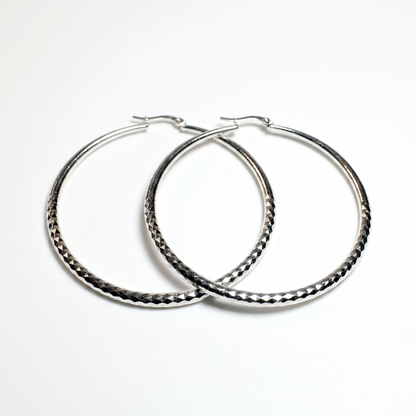 Срібні сережки-кільця 70 мм Ніколь. Об'ємні, але невагомі. Не обтяжують мочку вуха. Безкоштовна доставка по Україні.