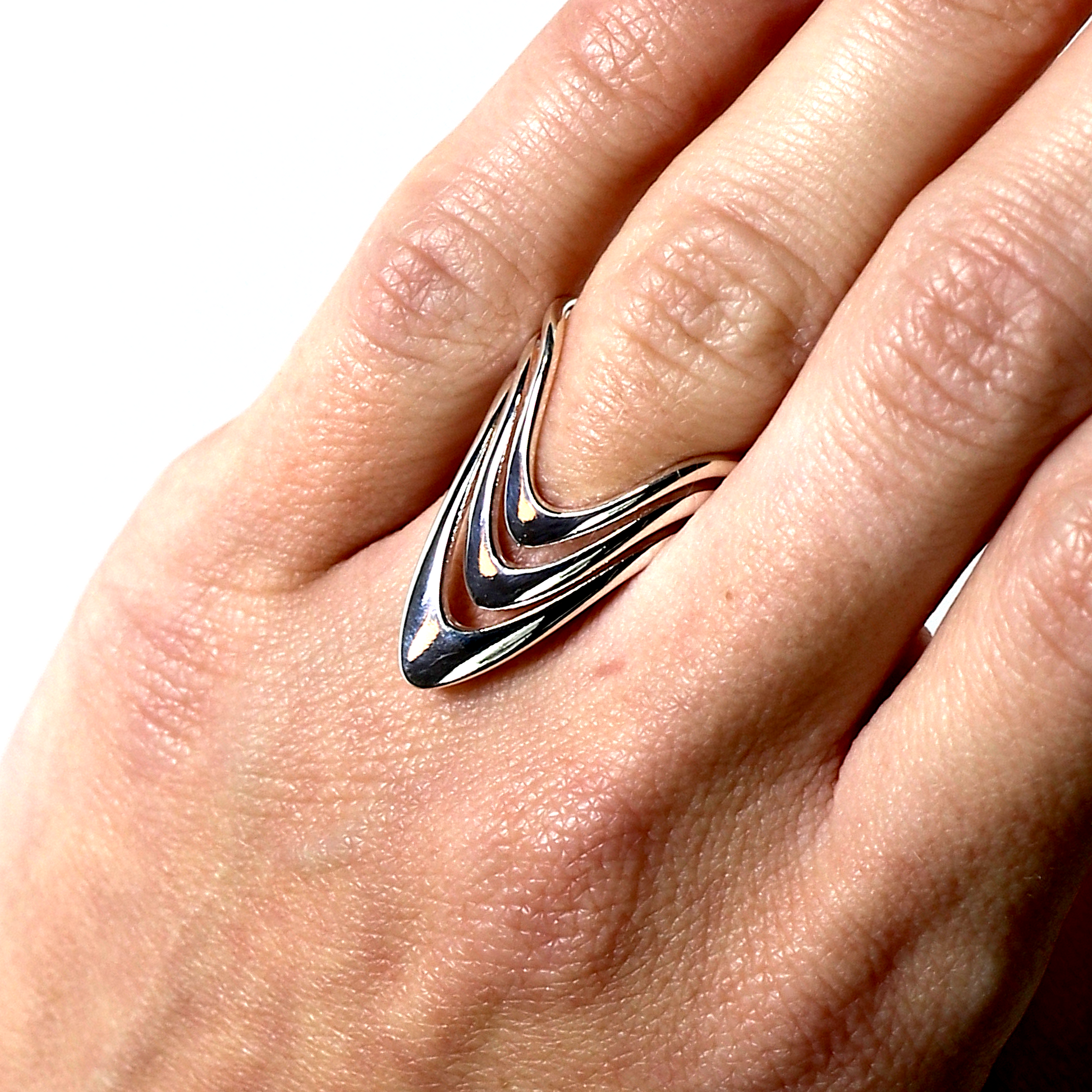 990 грн - Срібні каблучки в Києві - 10 Crystals - Киів, Дніпро - В наявності. Відправка у день замовлення. monopay. Нова Пошта, Укрпошта. Доставка Одеса, Львів - вся Україна.