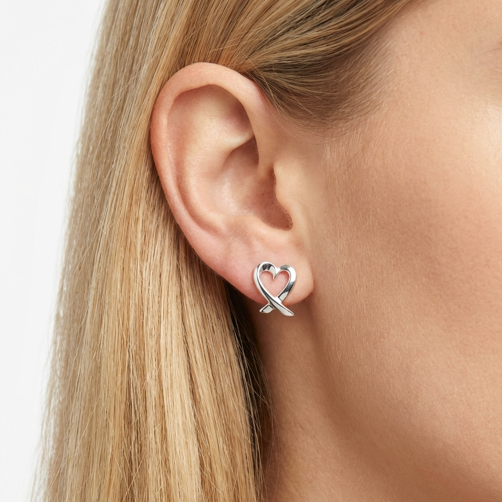 Срібні пусети сердечки — це сережки у формі сердечок. Купити срібні сердечка з безкоштовною доставкою по Україні. Відправлення у день замовлення.