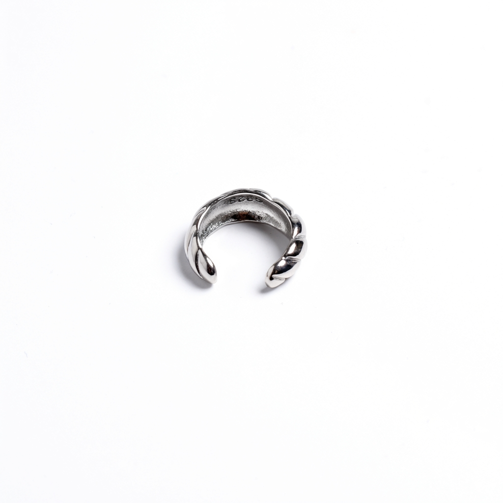 Срібні кафи на вушко без проколу. В наявності в Україні. Срібний кафф у формі морської мушлі. Швидка доставка.